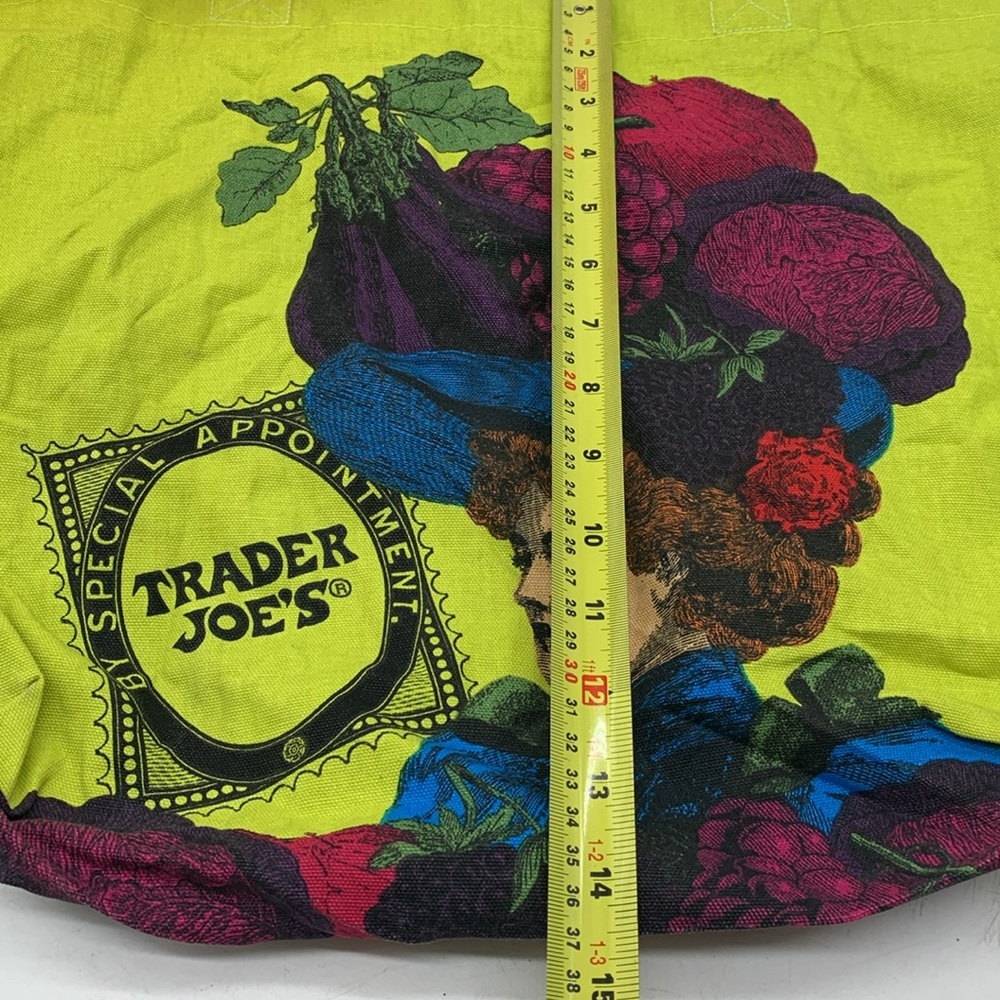 Trader Joe's RARE Lady with fruit Hat Tote Bag TOT9369F - Picture 6 of 11